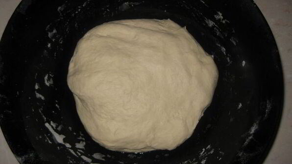 фокачча из шариков с сыром и оливками