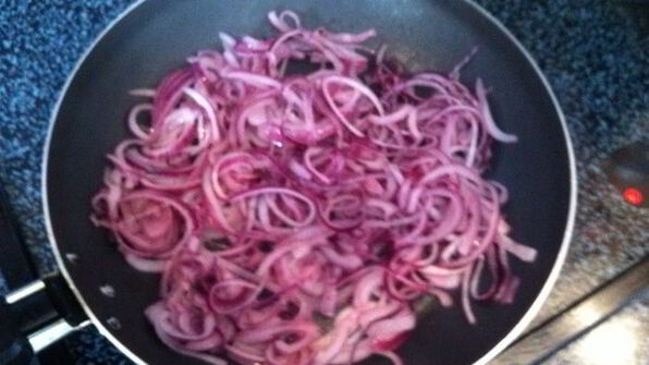 фокачча с жареным луком