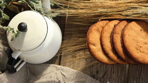 хлебные лепешки с горчичным маслом