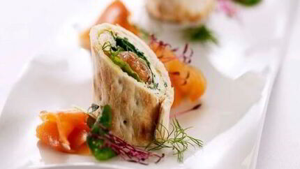 Копченая норвежская семга в лепешке