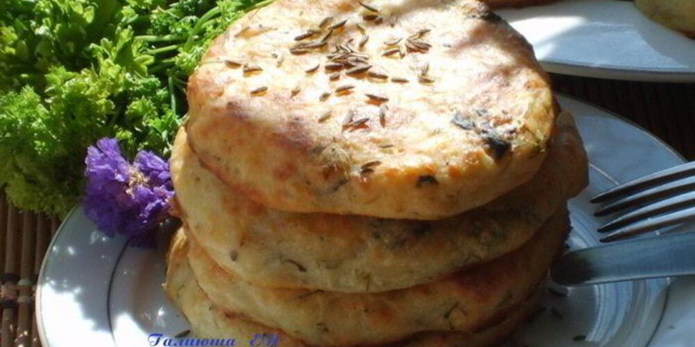 Рецепт лепешек картофельно-творожные с тмином и травами