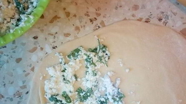 лепешки с творогом и кинзой