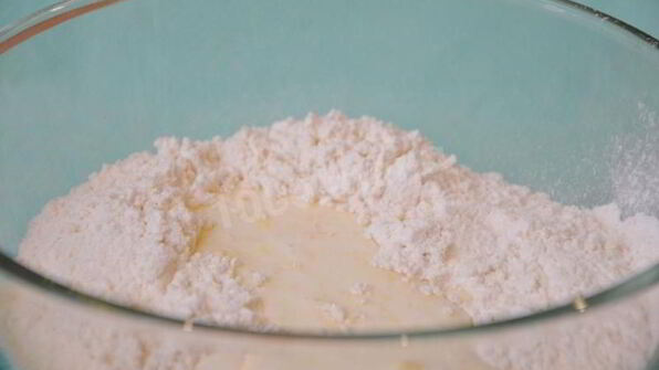 лепешки с зеленым луком и моцареллой