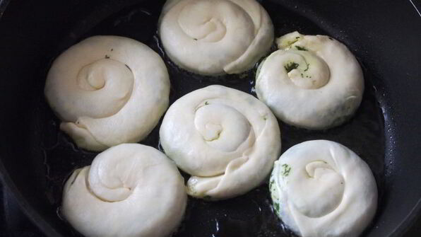 лепешки с зеленью