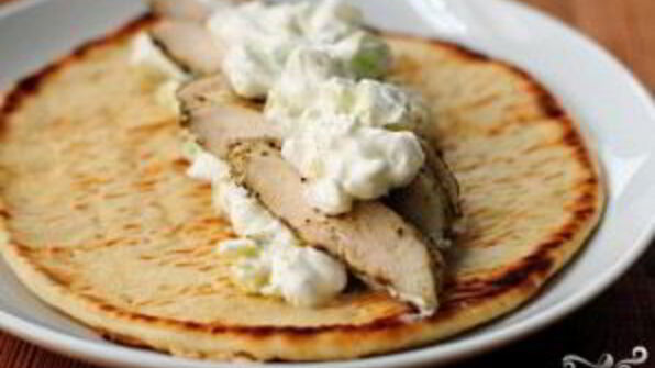 пита с курицей и дзадзики