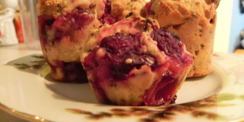 Рецепт кукурузных маффинов с ягодами и кардамоном