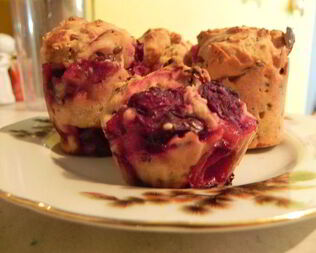 Кукурузные маффины с ягодами и кардамоном