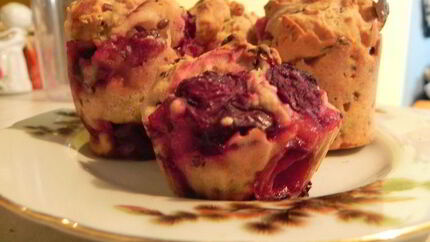 Кукурузные маффины с ягодами и кардамоном