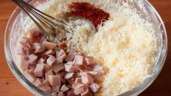 маффины с копченой курицей и сыром