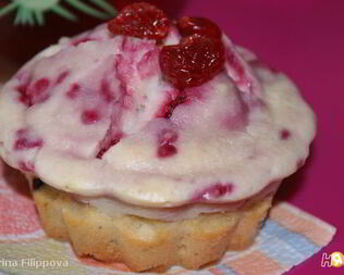 Маффины с малиновым кремом и шоколадом