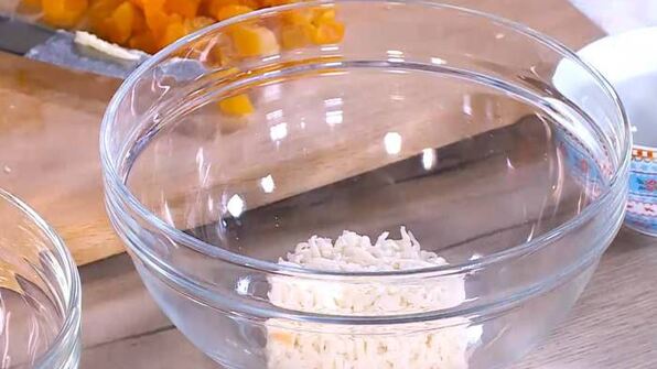 марципановые маффины с курагой