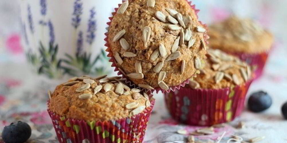 Рецепт ореховых маффинов с отрубями и семечками