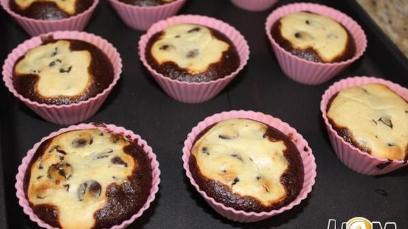 шоколадные маффины с крем сыром