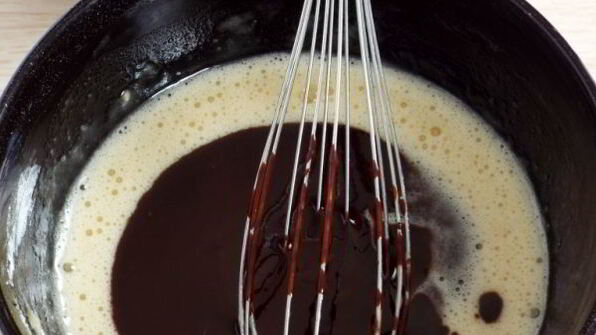 шоколадные маффины с жидкой начинкой