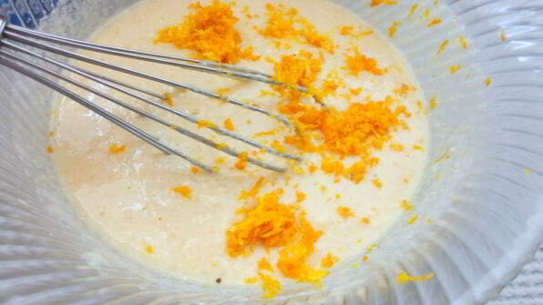 манник на кефире с апельсиновой цедрой