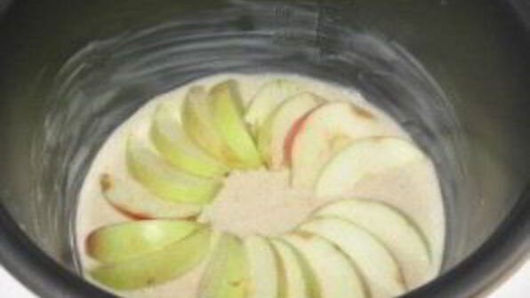 манник с яблоками в мультиварке