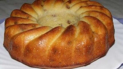 Простой манник на кефире без муки