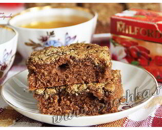 Шоколадный манник на кефире с халвой