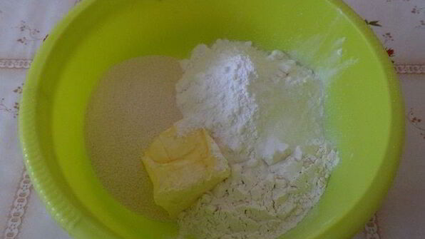 творожный манник с клюквой