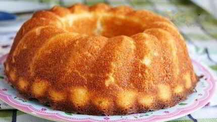 Творожный манник с ванилью и ягодами