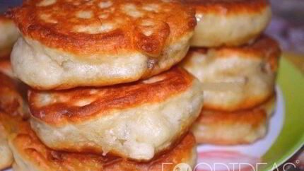 Дрожжевые оладьи на кефире