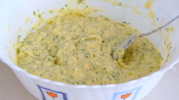 кабачково-сырные оладьи