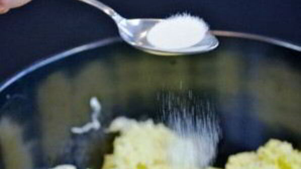 кабачковые оладьи с козьим сыром