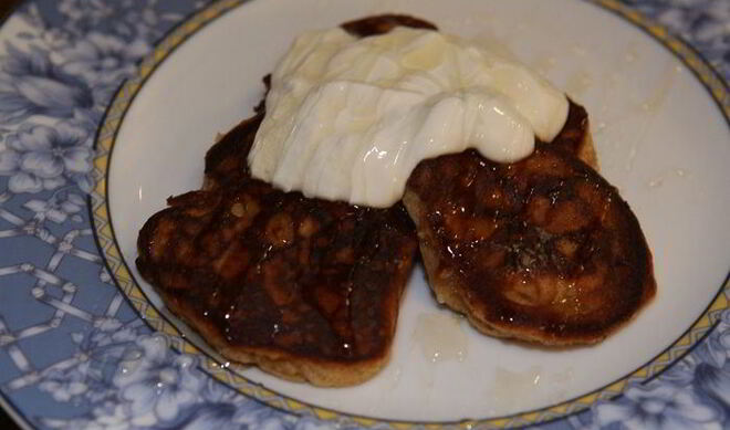 Медовые оладьи с имбирем, гвоздикой и корицей