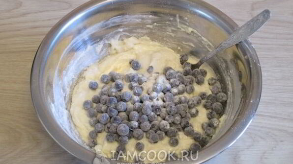 оладьи без яиц с ягодами