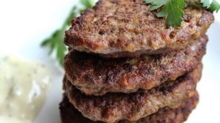 Оладьи из печени с жареным луком