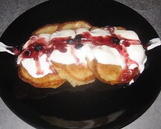 Оладьи на кефире с яблоком