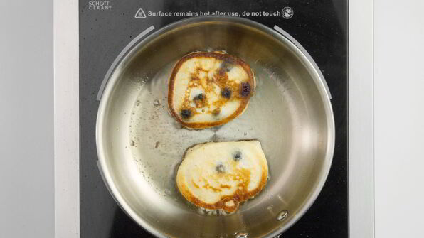 оладьи с голубикой