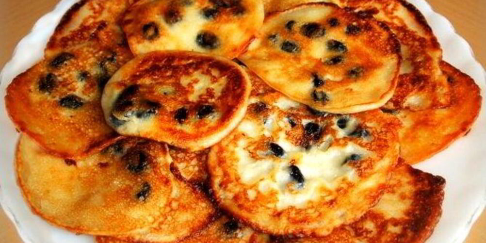 Рецепт оладий с сухофруктами