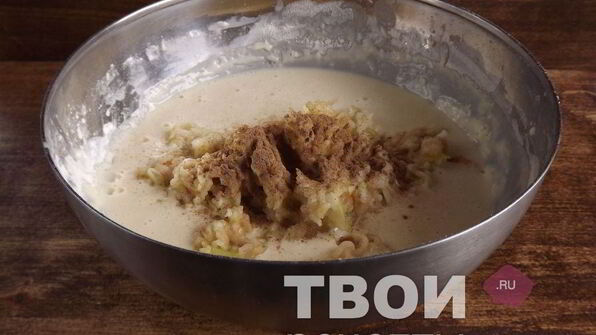 оладьи с яблоком