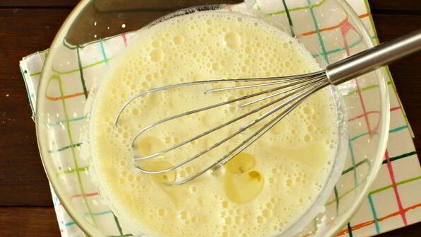 пышные оладьи на кефире с разрыхлителем