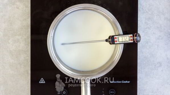 пышные оладьи на молоке без дрожжей