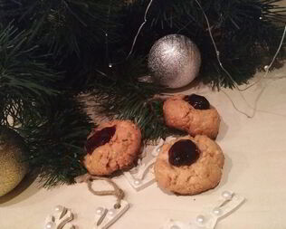 Новогоднее печенье с арахисом