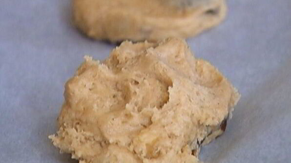 печенье с финиками и орехами