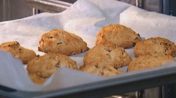 печенье с финиками и орехами