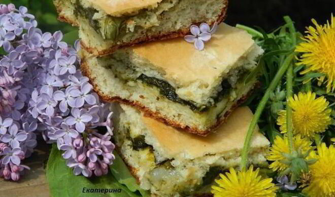 Дрожжевой пирог с щавелем