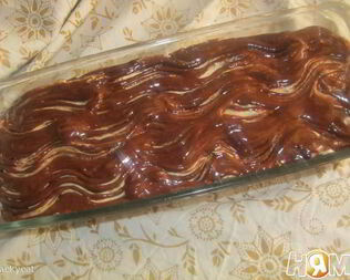 Кокосовый пирог со сливочно-шоколадной глазурью