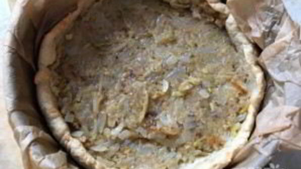 луково-яблочный пирог