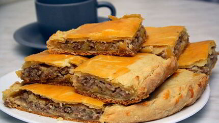 Мясной пирог быстрый