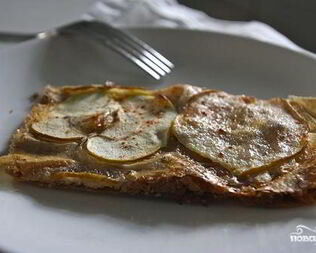 Пирог из теста фило с яблоками и грушами