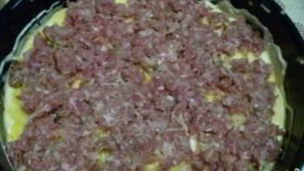 пирог с картофелем и фаршем