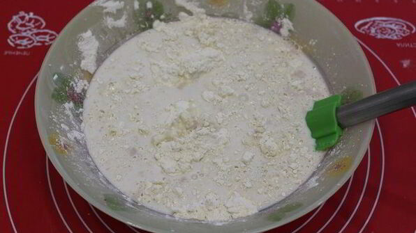 пирог с яблоками и брусникой