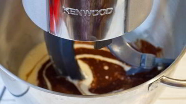 шоколадно-кофейный пирог со сметанным кремом