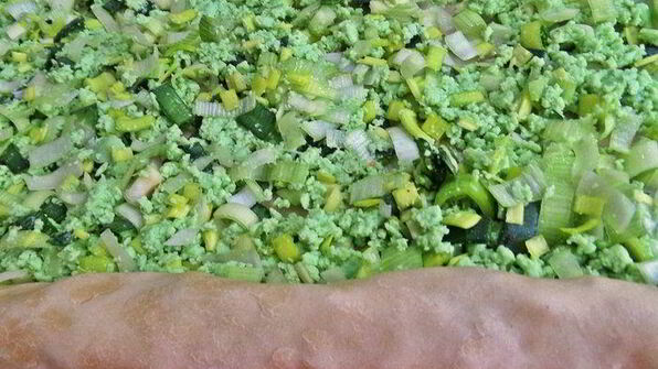 сырный пирог-рулет