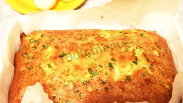 заливной пирог с яйцом и зеленым луком на кефире