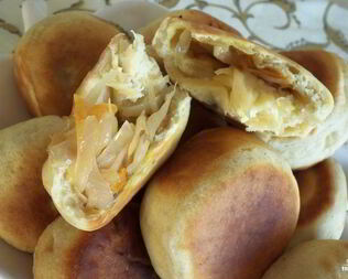 Пирожки из готового бездрожжевого теста